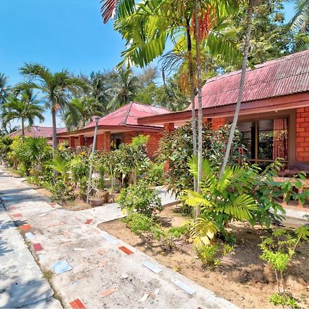 Sawai Home Resort Натон Экстерьер фото